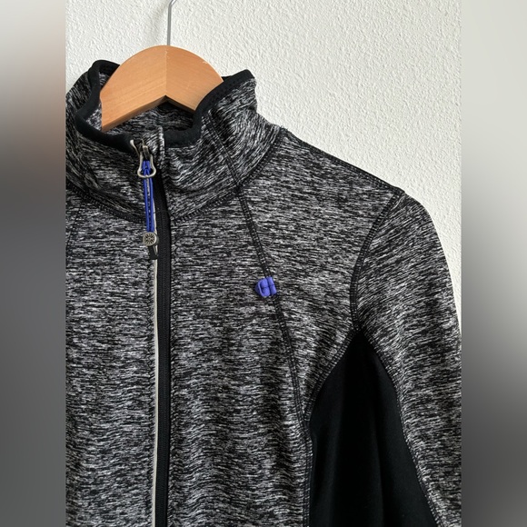 Women’s Small Athletic Gray Black Zip Up Jacket - Picture 4 of 6